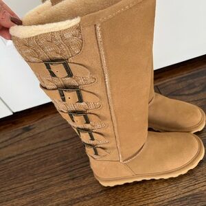 Stylish Tan Buckle Boots